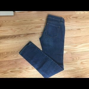 Ann Taylor - Modern Straight Jeans sz 0